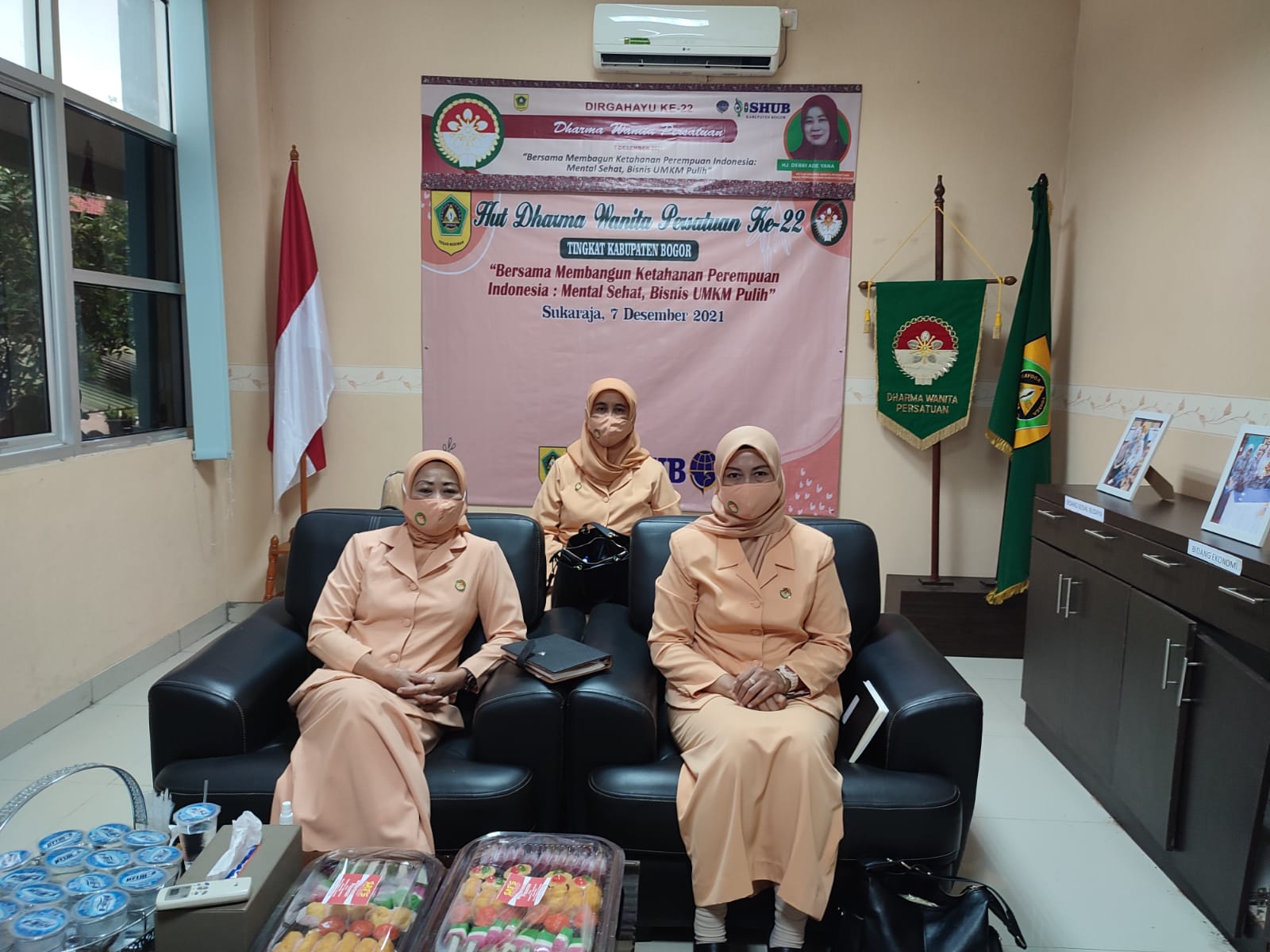 Dharma Wanita Persatuan Unit Dinas Perhubungan Kabupaten Bogor Menghadiri Peringatan Hari Ulang