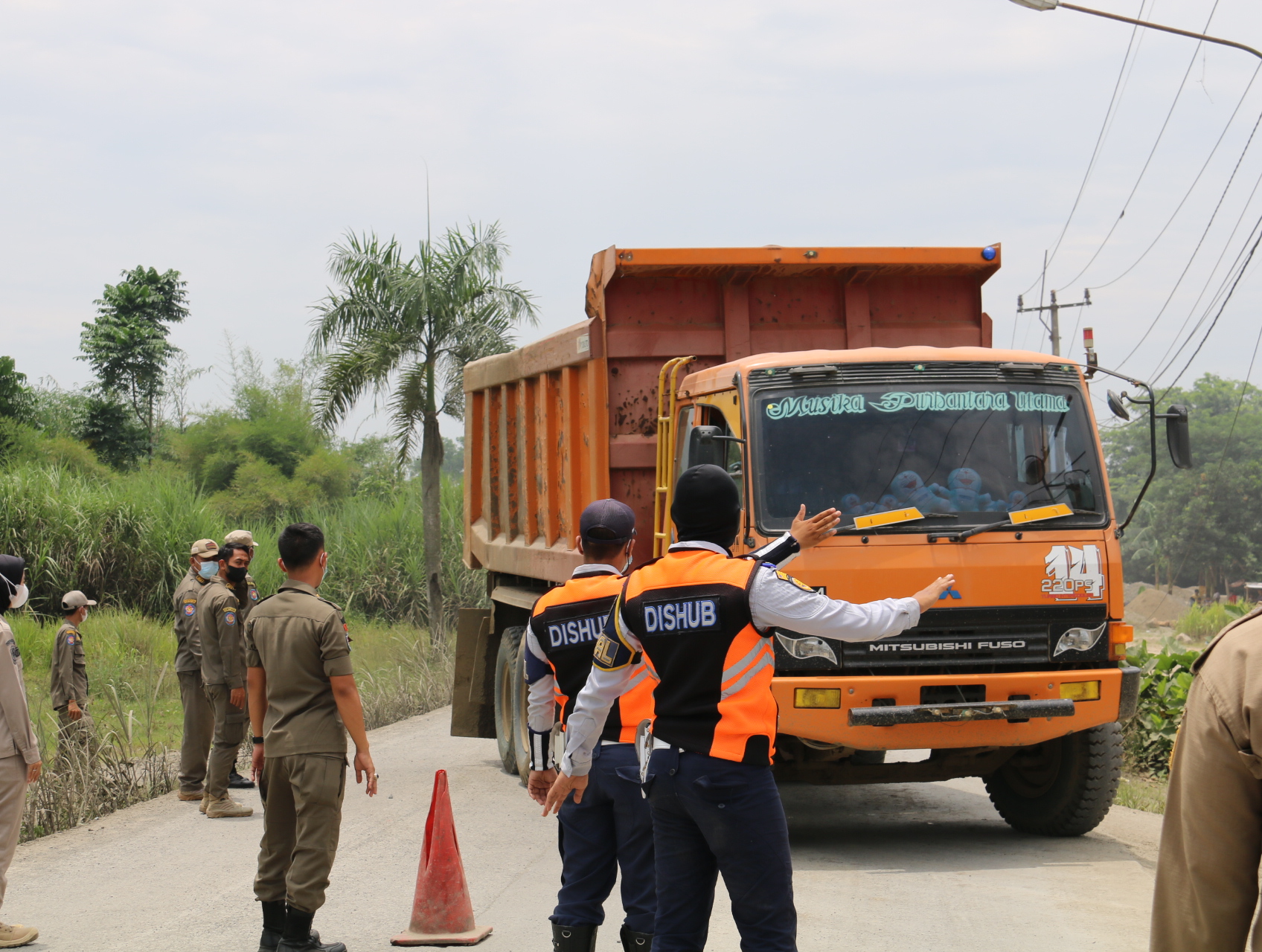 Pemberlakuan Jam Operasional Truk Tambang Untuk Mengakomodir ...